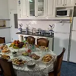 Lar Dois Coracoes Hostal