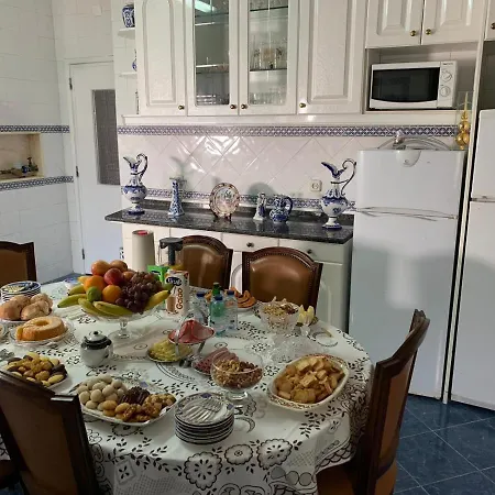 Lar Dois Coracoes Hostel