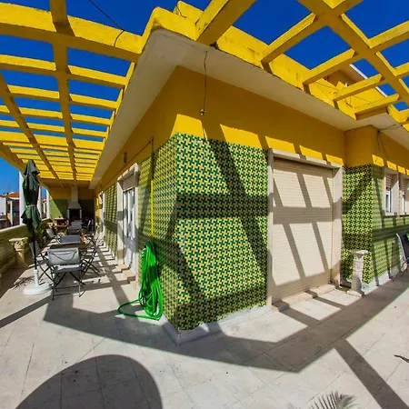 Hostel Lar Dois Coracoes *