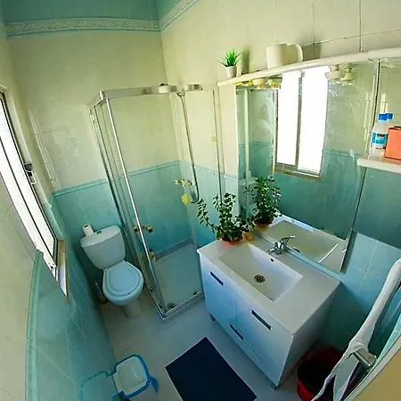 Lar Dois Coracoes Hostel